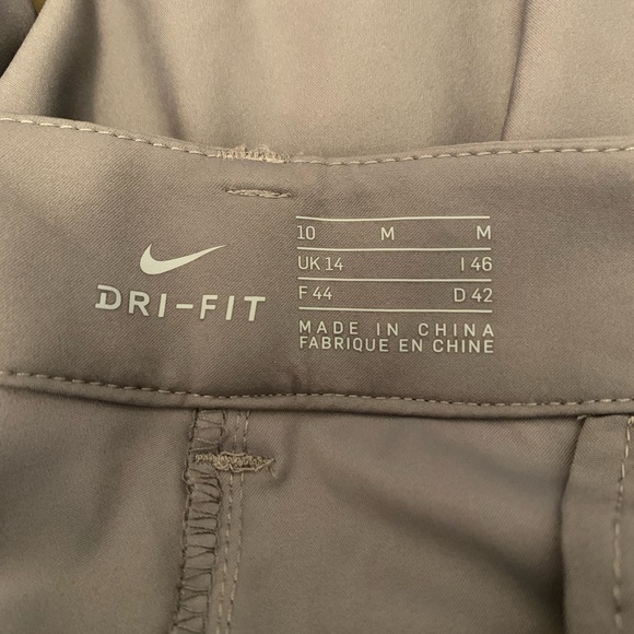Nike Golf Women’s flex shorts size 10 gray - Picture 4 of 6